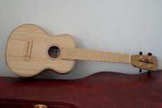 Yokoyama Guitars 【和材】Concert / YU 「桐 / きり」 #101_2