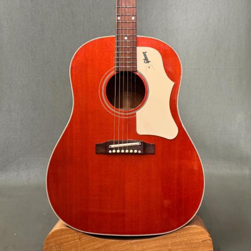 Gibson J-45 ADJ