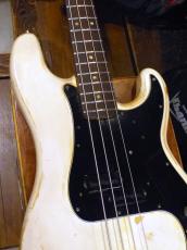 Fender '79 Precision Bass_7