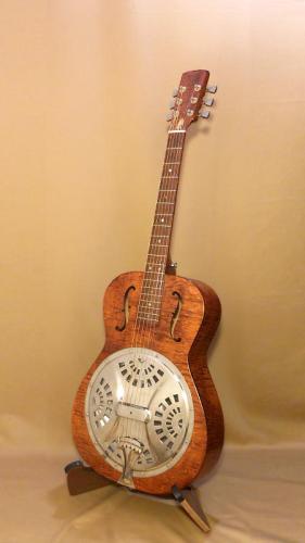 Dobro Original Hound Dog