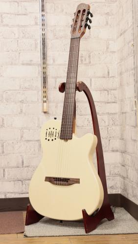 Godin Multiac Mundial Ozark Cream #24306854【エレガット】【薄型ボディー】
