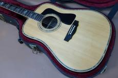 Guild D-100 / G-Mark Head Inlay・Original Peg・Solid Abalone Body Trim and Rosette and Fingerboard Inlay・Ebony Fingerboard and Bridge・Solid AA Sitka Spruce Top・Solid Indian Rosewood Side and Back【With Origina_2