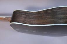 Guild D-100 / G-Mark Head Inlay・Original Peg・Solid Abalone Body Trim and Rosette and Fingerboard Inlay・Ebony Fingerboard and Bridge・Solid AA Sitka Spruce Top・Solid Indian Rosewood Side and Back【With Origina_4