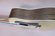 Guild D-100 / G-Mark Head Inlay・Original Peg・Solid Abalone Body Trim and Rosette and Fingerboard Inlay・Ebony Fingerboard and Bridge・Solid AA Sitka Spruce Top・Solid Indian Rosewood Side and Back【With Origina_5