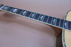 Guild D-100 / G-Mark Head Inlay・Original Peg・Solid Abalone Body Trim and Rosette and Fingerboard Inlay・Ebony Fingerboard and Bridge・Solid AA Sitka Spruce Top・Solid Indian Rosewood Side and Back【With Origina_9