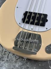 Sterling by MUSIC MAN SUB RAY 4 - Vintage Cream -【3.94?】_2