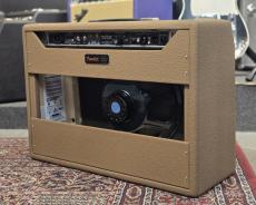 Fender FSR Limited Edition Tone Master Deluxe Reverb / COCOA [100V][モデリングアンプ]【店頭展示品】_3