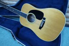 Martin D-35P / Old Style Decal Logo・Original Peg・Solid Spruce Top・Solid Rosewood Side and Back・Ebony Fingerboard and Bridge・1P-Mahogany Neck【With Original Hard Case】1989年製_2