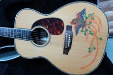 Takamine KM-70 "南こうせつ" Signature / “鳳凰 “Limited to 10・Lotus Flowers Inlay・Abalone Trim and Rosette・Solid Ezo Spruce Top・Solid Ovangcol Side and Back・With CDP-3 Pickup【With Original Case】2006年製_3