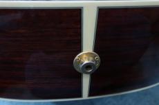 Takamine KM-70 "南こうせつ" Signature / “鳳凰 “Limited to 10・Lotus Flowers Inlay・Abalone Trim and Rosette・Solid Ezo Spruce Top・Solid Ovangcol Side and Back・With CDP-3 Pickup【With Original Case】2006年製_13