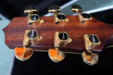 Takamine KM-70 "南こうせつ" Signature / “鳳凰 “Limited to 10・Lotus Flowers Inlay・Abalone Trim and Rosette・Solid Ezo Spruce Top・Solid Ovangcol Side and Back・With CDP-3 Pickup【With Original Case】2006年製_14