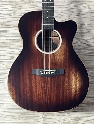 Martin 【ちょうどイイサイズ感】000CJr-10E StreetMaster #2914045【ショッピングクレジット無金利&超低金利】