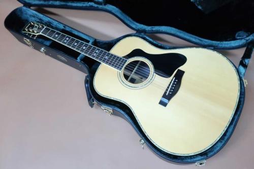 YAMAHA LL-30MS / Sada Head Inlay・Abalone Trim and Rosette・Solid Premium Ezo Spruce Top・Solid Indian Rosewood Side・Solid Indian Rosewood and Center Ebony 3P Back・Mahogany 5P Neck・Ebony Fingerboard and Bridge 