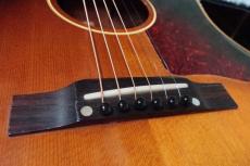 Gibson J-45 / Original Peg・Jacaranda Fingerboard and Belly Bridge・Straight Saddle・One Ring Rosette・Large Pick-guard・Spruce Top・Mahogany Side and Back【With Hard Case】 1957年製_11