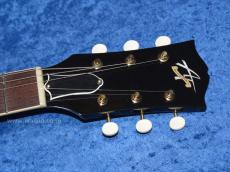 Archtop Tribute AT130 Black Beauty_5