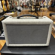 Louis LGA-10 Milkey White ギターアンプ 10W【現物画像】