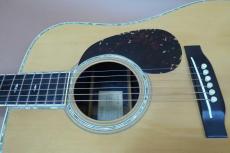 Cat's Eyes CE-2500 / Torch Inlay・U.S.A Grover 102G Peg・Ezo Spruce Top・Jacaranda Side and Back・ Snowflakes Cat’s Eye Inlay・Solid Abalone Trim and Rosette・Ebony Fingerboard and Long Saddle Bridge・本鼈甲 Pick guard 【W_11