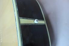 Cat's Eyes CE-2500 / Torch Inlay・U.S.A Grover 102G Peg・Ezo Spruce Top・Jacaranda Side and Back・ Snowflakes Cat’s Eye Inlay・Solid Abalone Trim and Rosette・Ebony Fingerboard and Long Saddle Bridge・本鼈甲 Pick guard 【W_15