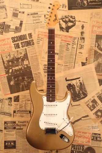 Fender 1965 Stratocaster "Shoreline Gold Finish"