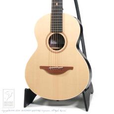 Sheeran by Lowden Limited Model Stadium Edition