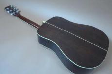 S.Yairi YD-303 / Original  S.yairi Peg・Solid Spruce Top・Side and Back Siam-Gaki (Ziricote)・Ebony Fingerboard and Bridge・White and Black Multi Binding・Under Finish Black Pick guard  【With Hard Case】  1976年製_6