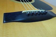 S.Yairi YD-303 / Original  S.yairi Peg・Solid Spruce Top・Side and Back Siam-Gaki (Ziricote)・Ebony Fingerboard and Bridge・White and Black Multi Binding・Under Finish Black Pick guard  【With Hard Case】  1976年製_14