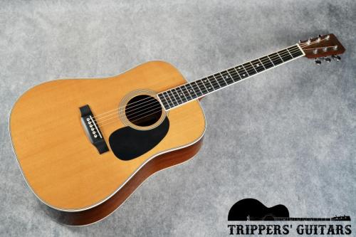 Martin D-35 Custom (2010) プレミアムグレードのトップ材を使ったカスタム品!