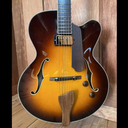 Eastman AR-403CE/SB