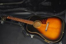 Gibson J-35_2
