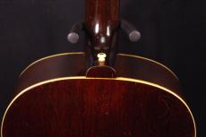 Gibson J-35_7