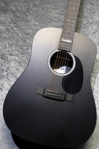 Martin DX Johnny Cash #3016599【漆黒のギターをお探しの方にお勧め】【エレアコ】【池袋店在庫品】
