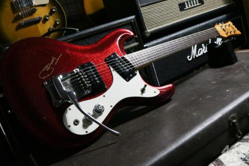 Mosrite Ventures Model 1965 Solid Red Sparkle #3085