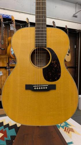 Martin OM-10E Special #2924515【スプルース×サペリ】【エレアコ】