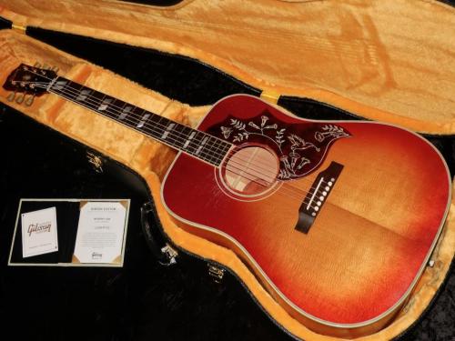 Gibson Gibson Custom Shop Murphy Lab Acoustic Collection 1960 Hummingbird Light Aged : Heritage Cherry Sunburst
