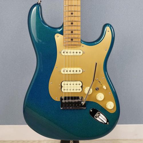 Fender Limited Edition American Ultra II Stratocaster HSS RMN Aurora Rainbow Metallic