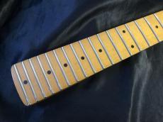 Art Tech 製メイプルネック　ミディアムスケール　24F_3