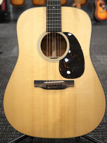 Martin 【月末大セール】【USED】D-18 Satin  【ピックアップ搭載】【福岡店在庫】【48回無金利】