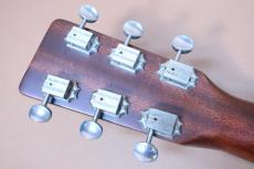 Martin Custom Shop CTM 00-18 / Old Decal Logo・Grover Deluxe peg・Solid Spruce Top・Solid Mahogany Side and Back・Non-Scalloped BracingSQ-Square Rod・Long Saddle・Beveled Edge Black Pick-guard・【With Original Hard _14