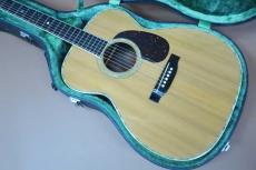 Cat's Eyes CE-2000S / Limited Product Model・C.F Martin Inner Stamp・Abalone Trim and Rosette・Spruce Top・Jacaranda Side and Back・Ebony Fingerboard and Bridge・Long Saddle【With Original Case】1978年製_2