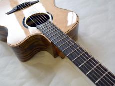 LAG Guitars THV30ACE_7