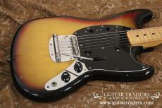 Fender 1977 Mustang_10