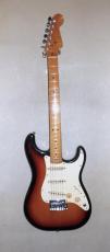 Fender STRATOCASTER