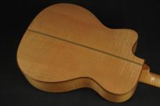 Martin OMC-42 Custom Flamed Maple_14