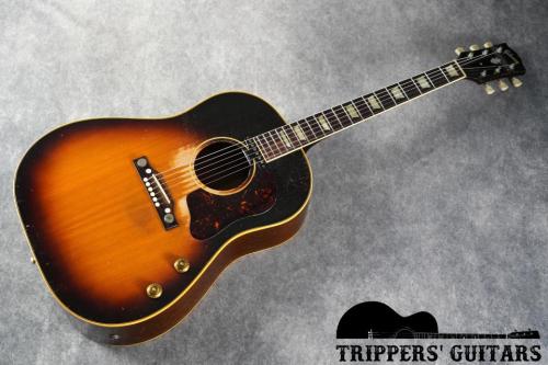 Gibson J-160E (1956) オリジナルブラウンケース付きのJ-160E!