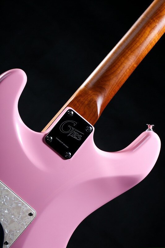MOOER GTRS S800 -Pink-《エフェクター/アンプモデル内蔵ギター