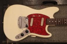 Fender 1966 Mustang "Near Mint Condition"_3