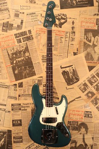 Fender 1965 Jazz Bass "Original Lake Placid Blue"