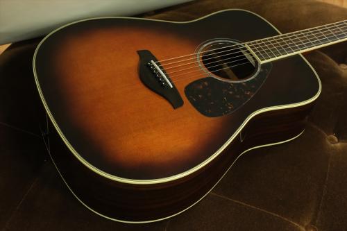 YAMAHA FG830 / TBS