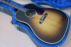 Gibson J-45VS / Vintage Sunburst・ Original Peg・Solid Spruce Top・Solid Mahogany Side and Back・Mahogany Neck・Rosewood Fingerboard・60s One Ring Rosette・Teardrop Pick guard【With Original Hard Case】2006年製_2