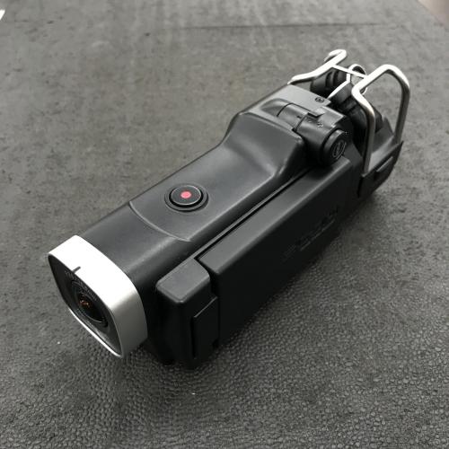 ZOOM Q8